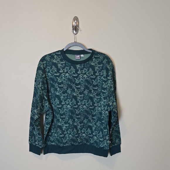 NWT Puma Green Floral Relaxed Fit Sweatshirt Size Large - Picture 1 of 11